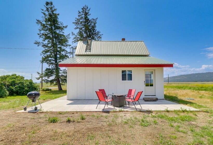 Remodeled Kalispell Farmhouse W/ Mountain Views