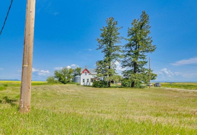 Remodeled Kalispell Farmhouse W/ Mountain Views