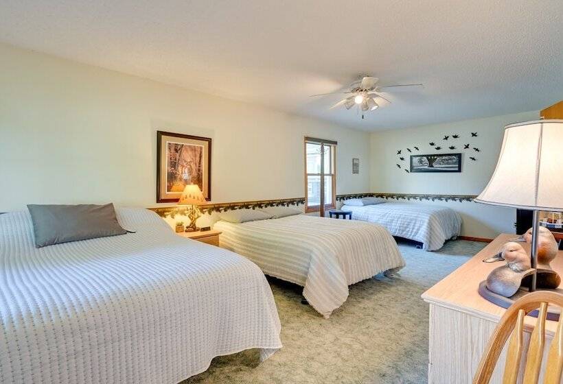 Riverfront Au Gres Cottage W/ Fire Pit & Grill!