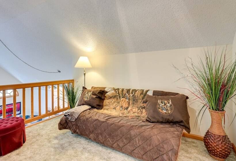 Riverfront Au Gres Cottage W/ Fire Pit & Grill!