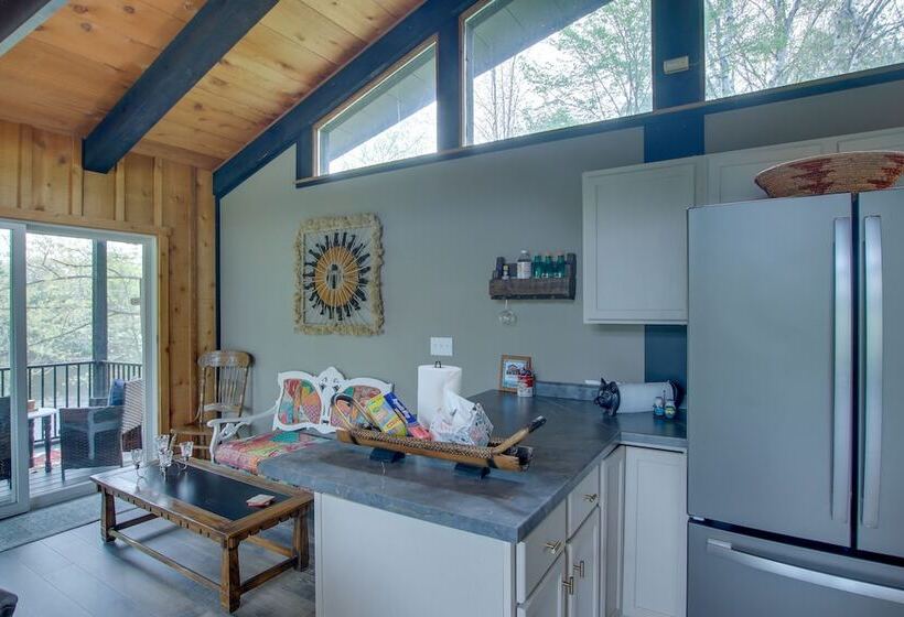 Riverfront Escape In Shawano On 3 Private Acres!