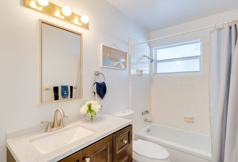 Riverfront Florida Retreat W/ Pool, Patio & Grill!