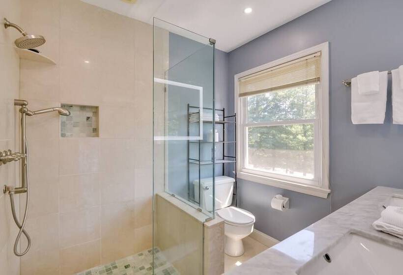 Rockville Home: Patio Oasis, Fireplace, Near Dc!