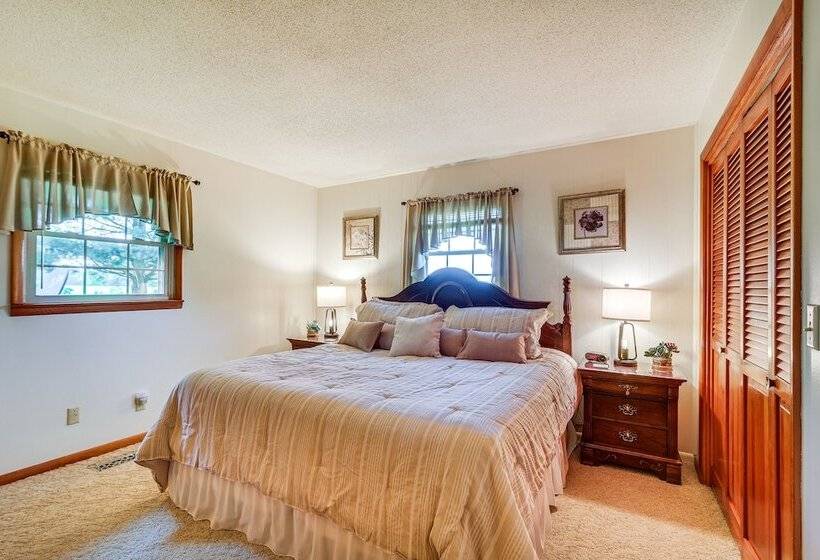 Russell Springs Getaway, 10 Mi To Lake Cumberland!