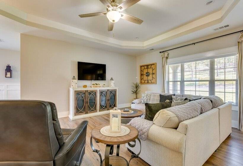 Russellville Home Near Hiking + Lake Access!