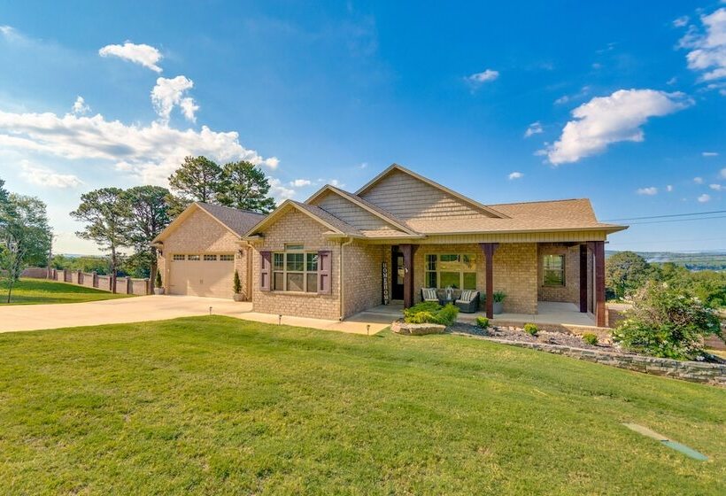 Russellville Home Near Hiking + Lake Access!