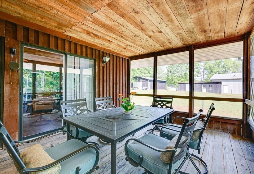 Rustic Russell Springs Home Near Marina & Lake!