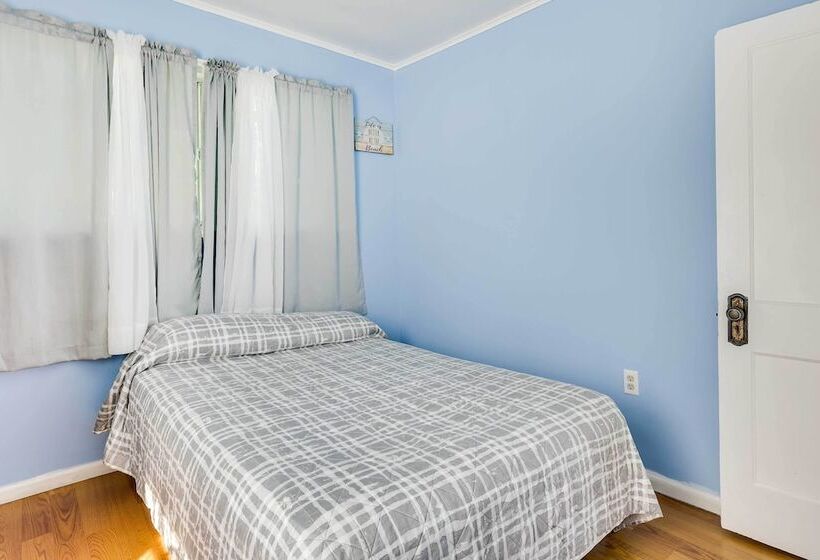 Scenic Geneva Cottage W/ Lake Erie Beach Access!