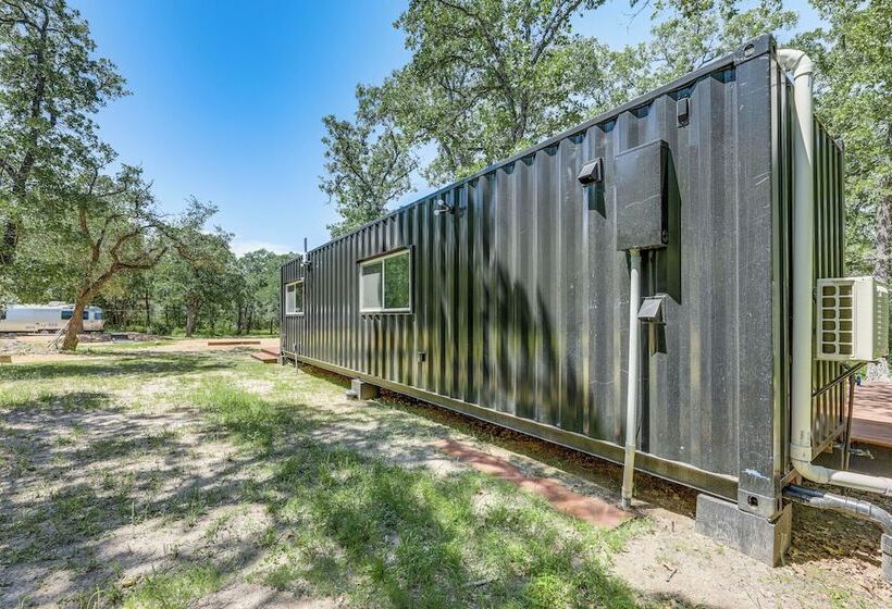La Grange Tiny Home: 22 Acres & Near Wine Country