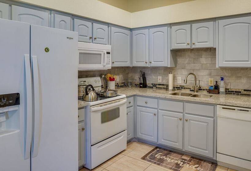 Sebring Vacation Rental: Near Boating & Fishing!