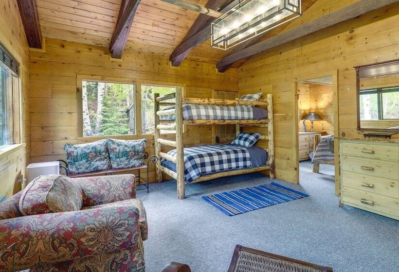 Secluded 3 Acre Cabin In Tollgate W/ Gas Grill!