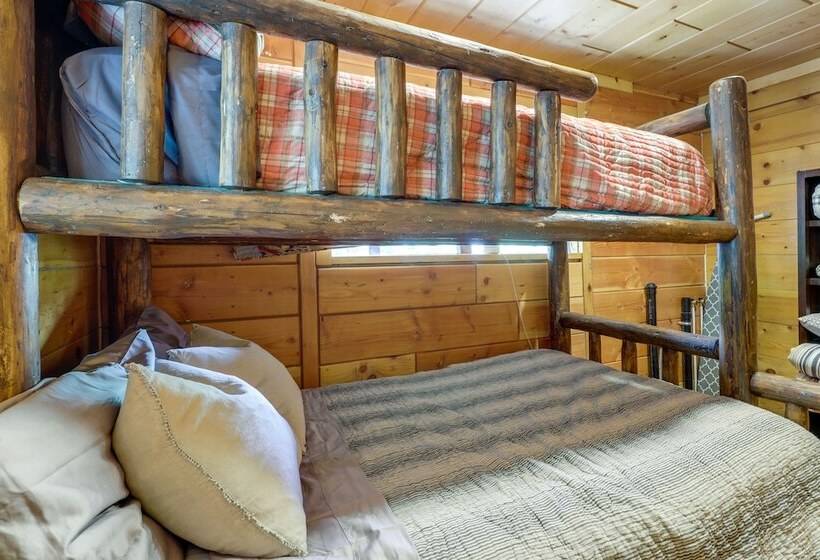 Secluded 3 Acre Cabin In Tollgate W/ Gas Grill!