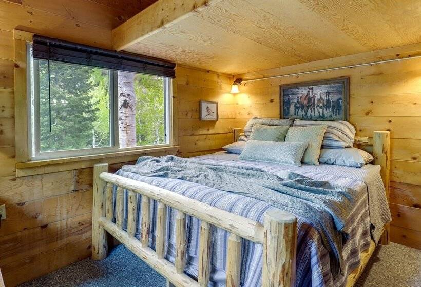 Secluded 3 Acre Cabin In Tollgate W/ Gas Grill!