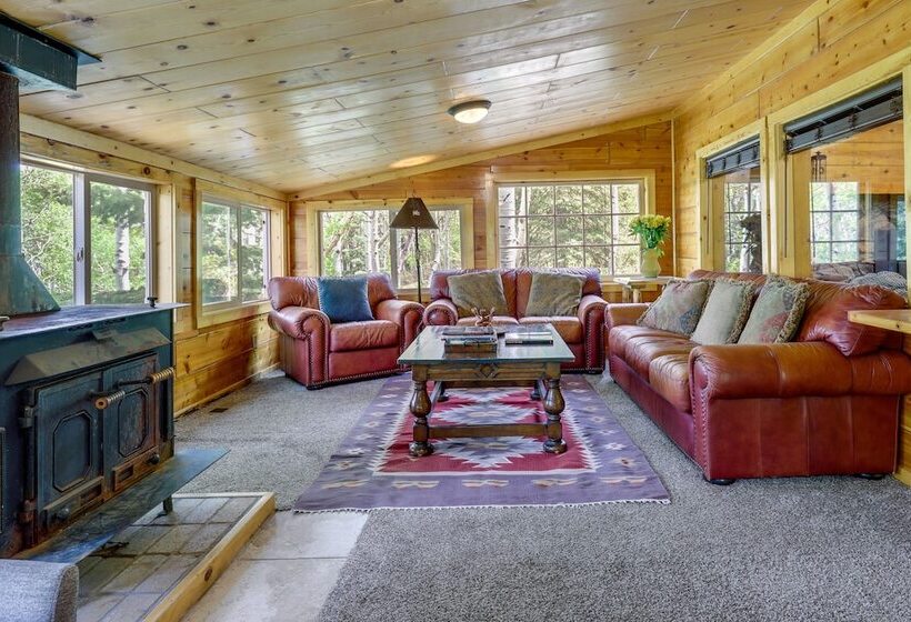 Secluded 3 Acre Cabin In Tollgate W/ Gas Grill!