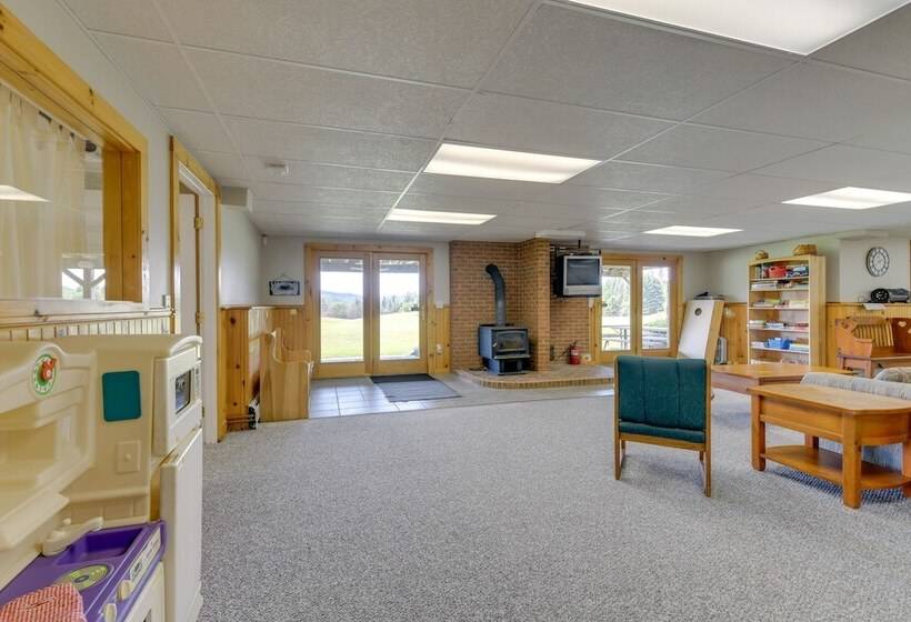 Secluded Calais Getaway: Deck, Hot Tub & More!