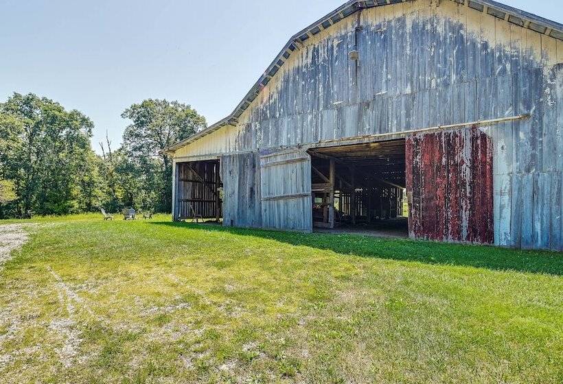 Secluded Campton Cabin W/ Views & Cozy Fireplace!