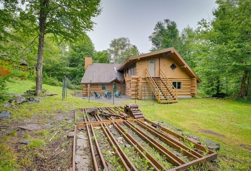 Secluded Greenville Cabin: Walk To Moosehead Lake!