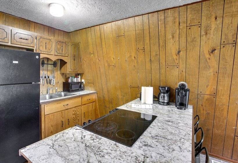 Secluded Jamestown Cabin W/ Fire Pit!