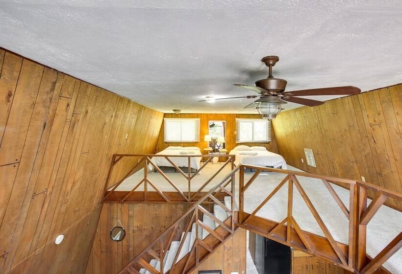 Secluded Jamestown Cabin W/ Fire Pit!