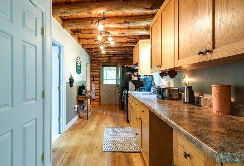 Secluded Meadows Of Dan Cabin W/ Fire Pit!