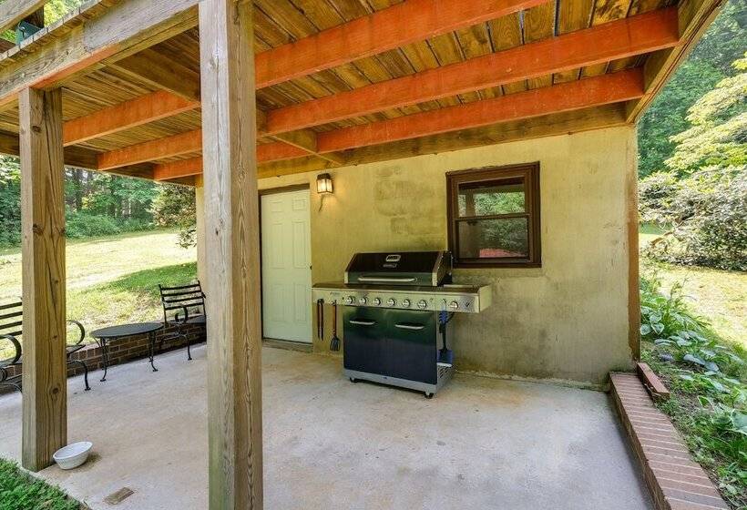 Secluded Meadows Of Dan Cabin W/ Fire Pit!