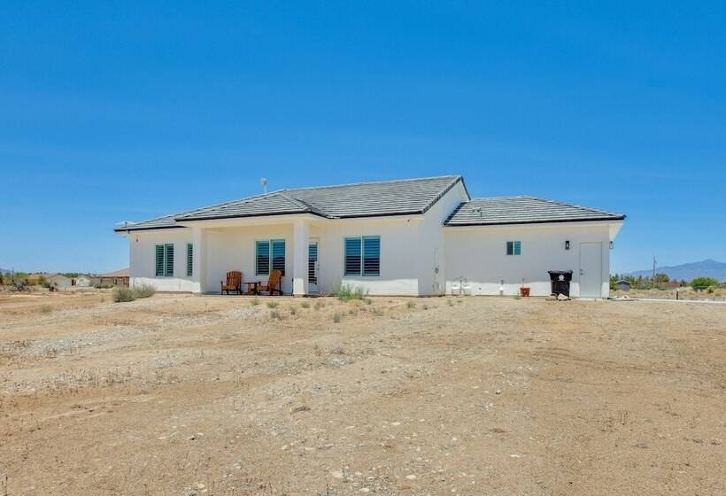 Serene Pahrump Cottage W/ Mountain Views!