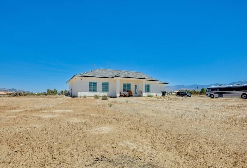 Serene Pahrump Cottage W/ Mountain Views!