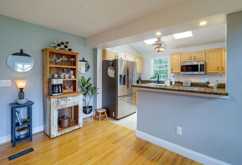 8 Mi To Sugar Mountain Resort: Seven Devils Home