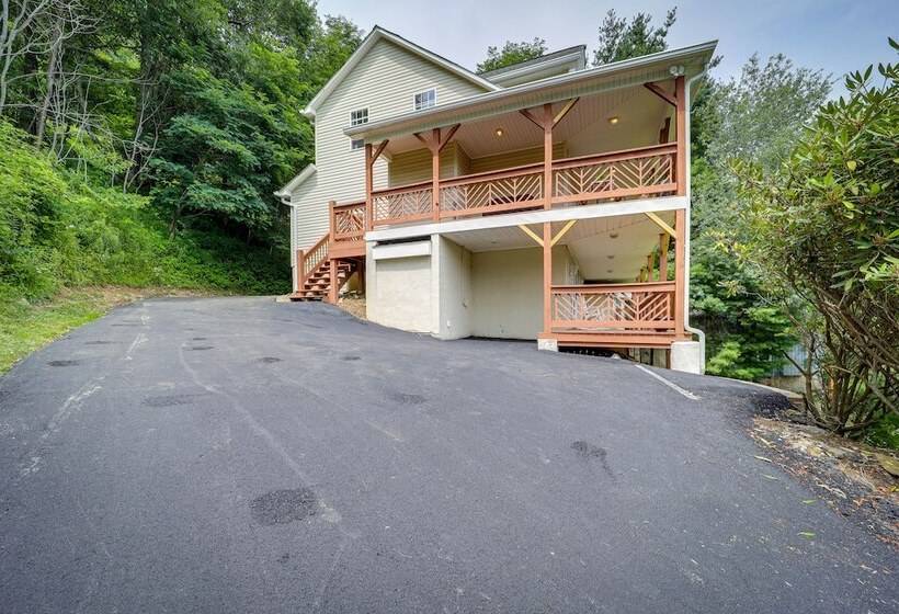 8 Mi To Sugar Mountain Resort: Seven Devils Home