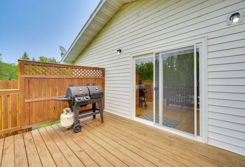 South Range Home   6 Mi To Lake Superior!