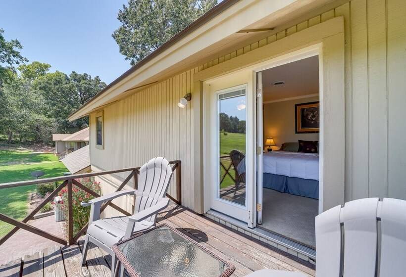 Spacious Arkansas Abode W/ Balcony & Fire Pit!