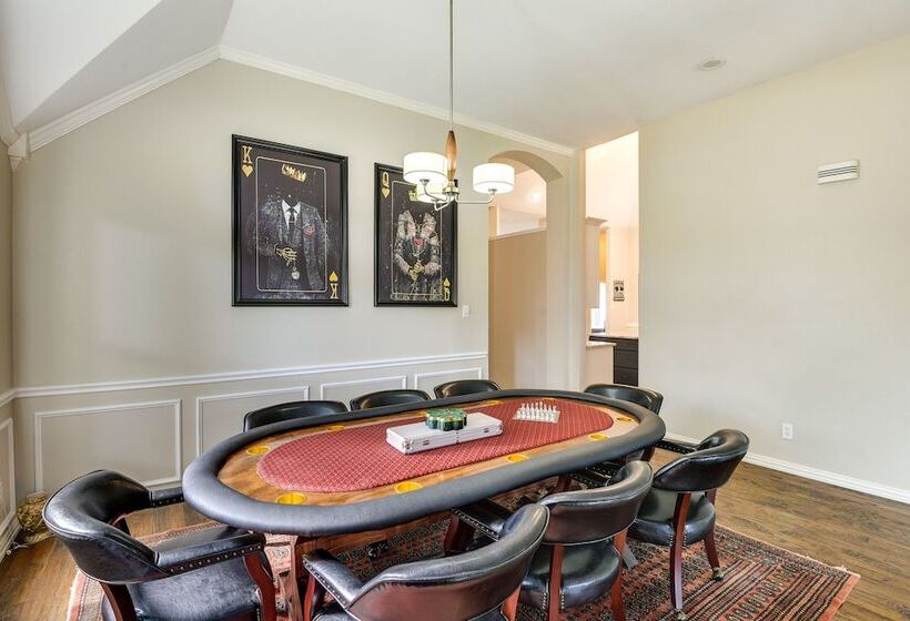 Spacious Flower Mound Home In Central Location!