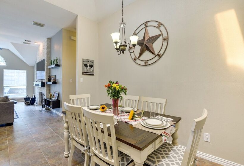 Spacious Flower Mound Home In Central Location!