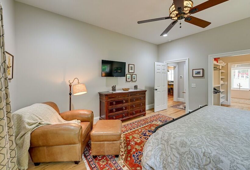 6 Mi To Dtwn Cashiers: Spacious Home W/ Deck