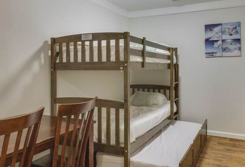 Spacious Massanutten Retreat W/ Hot Tub & Games