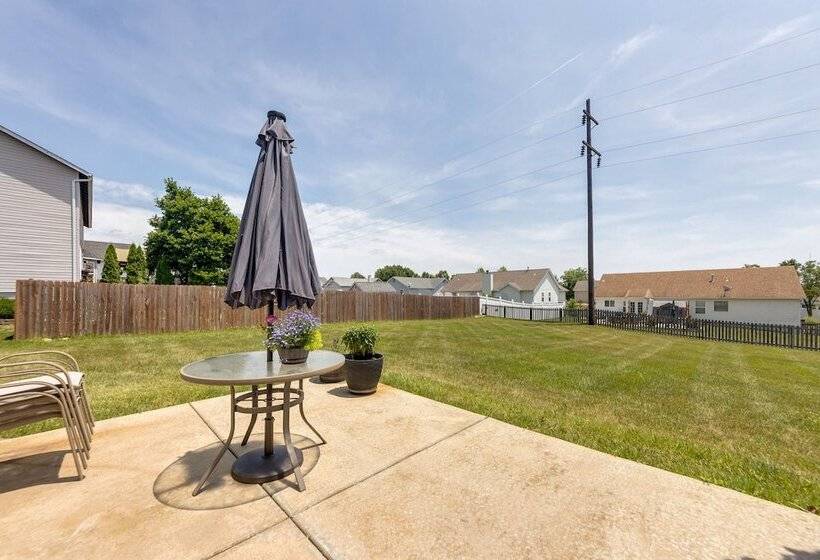 Spacious O Fallon Vacation Home: 30 Mi To St Louis