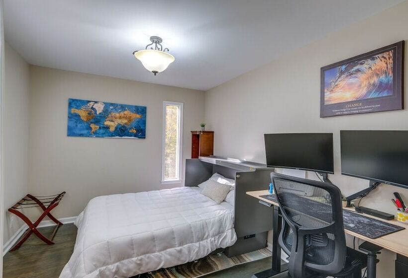 Spacious & Serene Lake Ridge Retreat W/ Game Room!