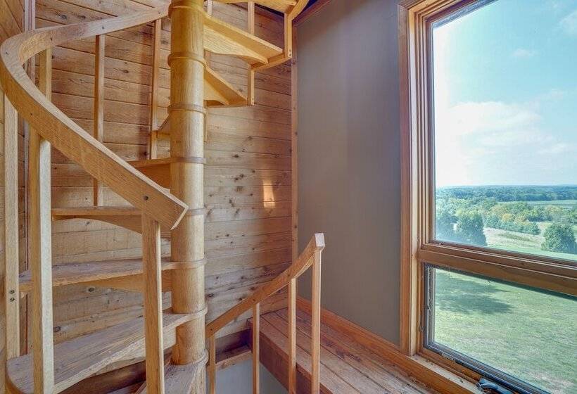 Spacious Virginia Retreat W/ Deck & Scenic Views!