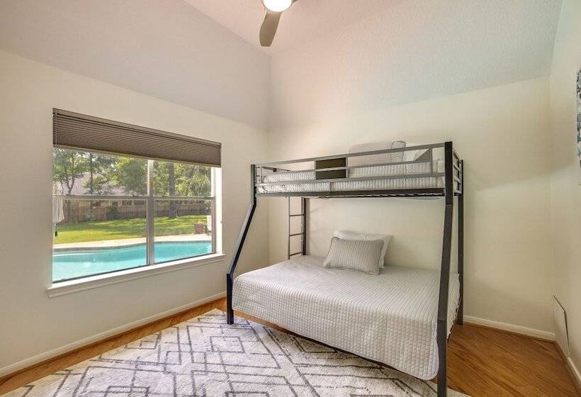 Montgomery Home: Yard, Heated Pool, & Hot Tub!