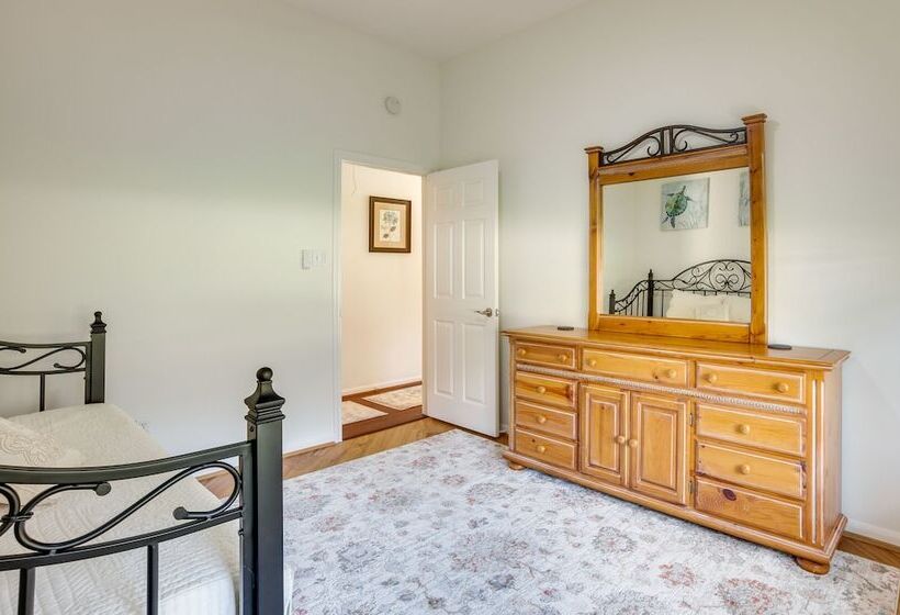 Montgomery Home: Yard, Heated Pool, & Hot Tub!