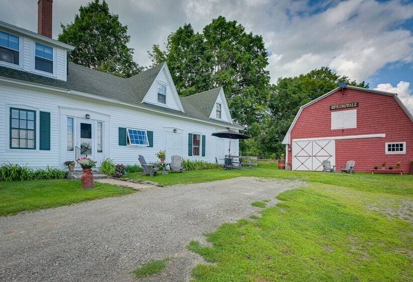 Springvale Farm: Freedom Home With Hiking Trail!