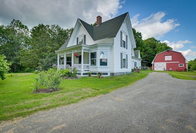 Springvale Farm: Freedom Home With Hiking Trail!