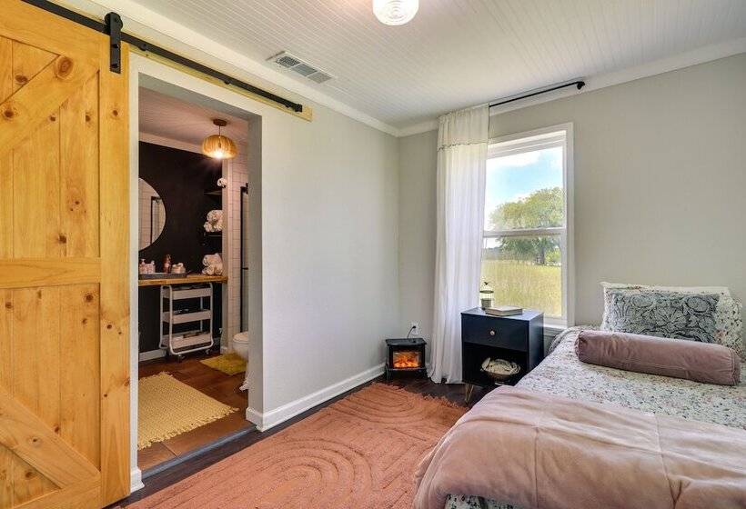 Starlite Ranch  2 Acres W/ Views ~ 18 Mi To Waco