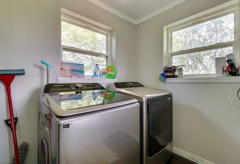 Starlite Ranch  2 Acres W/ Views ~ 18 Mi To Waco