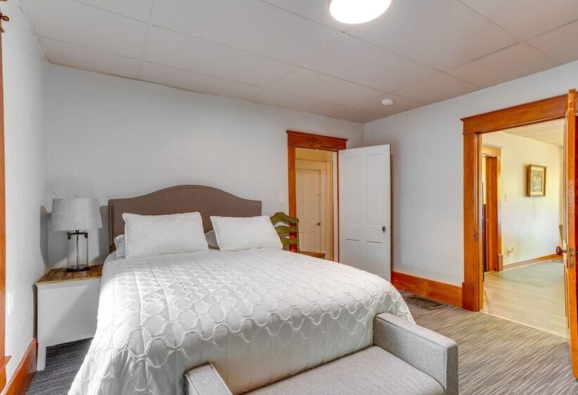 Stillwater Home   Walk To Boone Pickens Stadium!