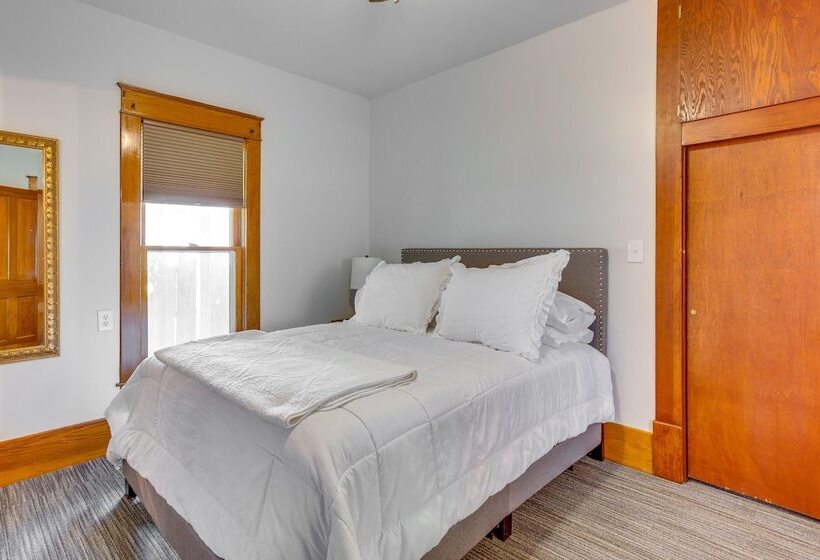 Stillwater Home   Walk To Boone Pickens Stadium!