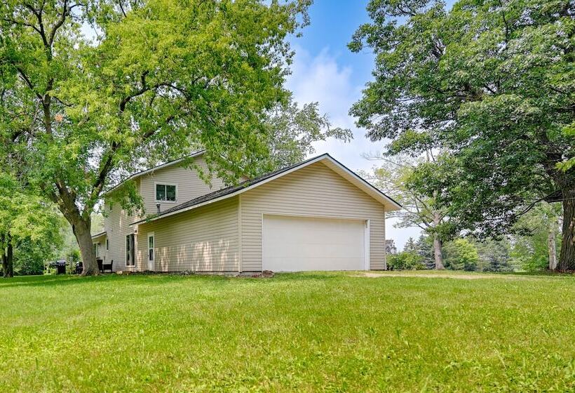 Stunning Au Gres Retreat W/ Grill < 1 Mi To Marina