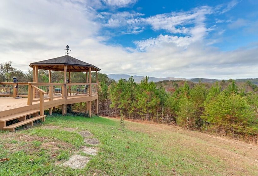 Stunning Copperhill Retreat W/ Mountain Views!