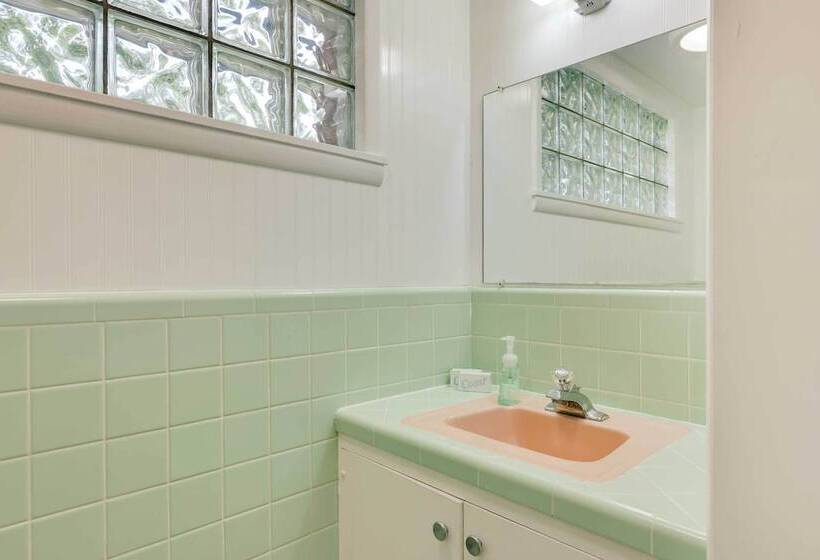 Stunning Copperhill Retreat W/ Mountain Views!