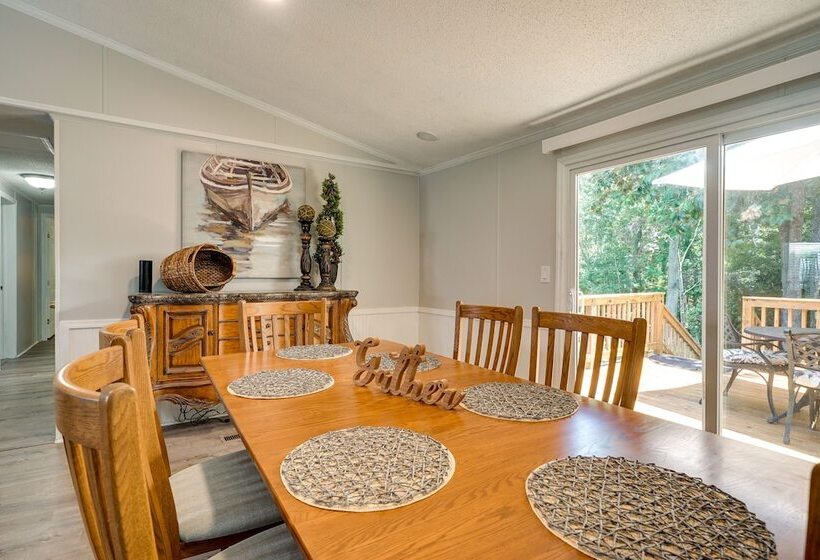 Sunny Bolivia Home W/ Spacious Yard!